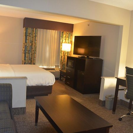 Comfort Inn & Suites Maumee - Toledo I80-90 Εξωτερικό φωτογραφία