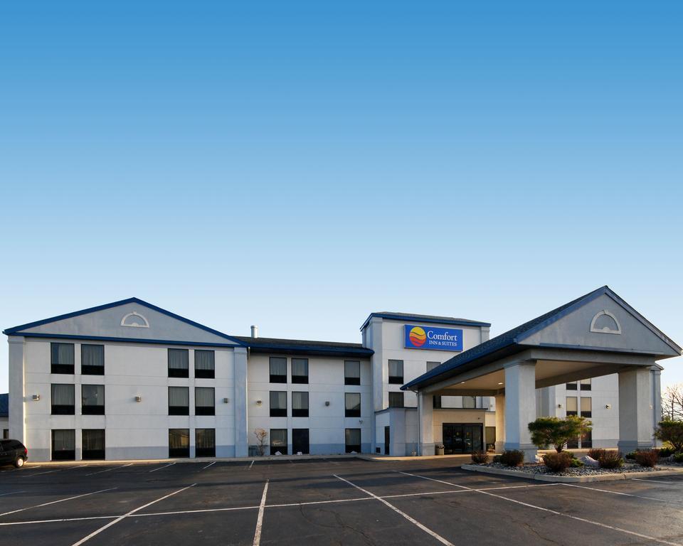Comfort Inn & Suites Maumee - Toledo I80-90 Εξωτερικό φωτογραφία