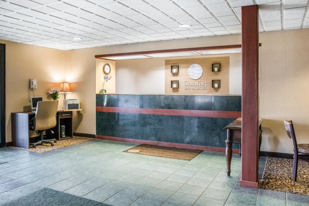 Comfort Inn & Suites Maumee - Toledo I80-90 Εξωτερικό φωτογραφία