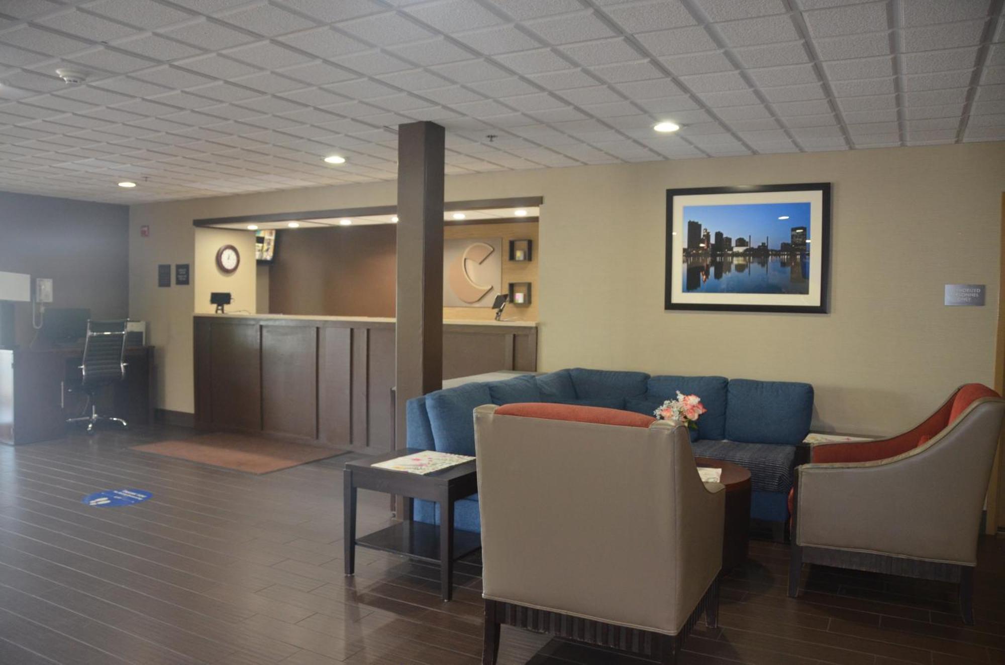 Comfort Inn & Suites Maumee - Toledo I80-90 Εξωτερικό φωτογραφία